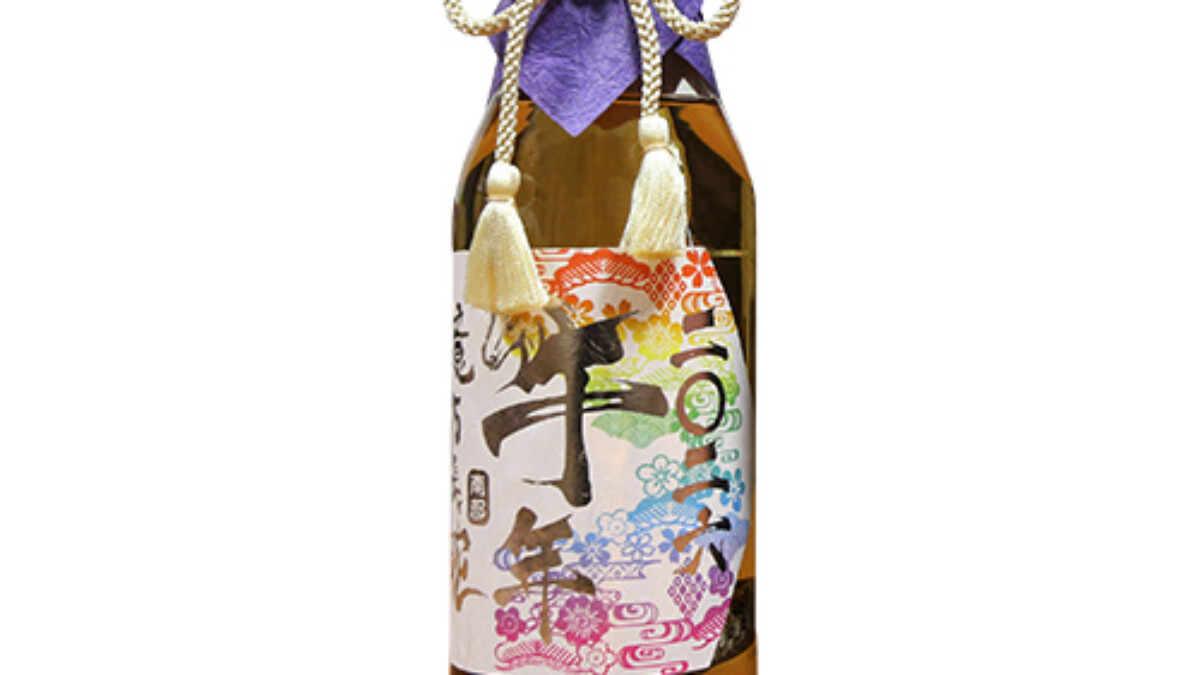 限定品億万長蛇　南都酒造 さきたりや限定】南都億万長蛇 巨大ハブ入り酒 35度 / 4000ml - さき